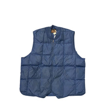 Load image into Gallery viewer, 90&#39;s Eddie Bauer Puffer Vest
