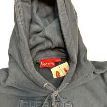 Load image into Gallery viewer, SUPREME Embossed Logo Hoodie SS18
