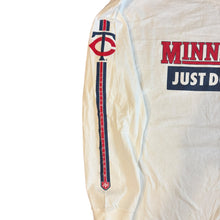 Load image into Gallery viewer, 00’s Minnesota Twins Nike Team Long Sleeve
