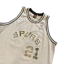 Load image into Gallery viewer, Y2k Nike Tim Duncan Spurs Jersey
