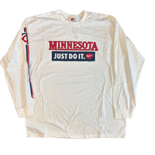 Load image into Gallery viewer, 00’s Minnesota Twins Nike Team Long Sleeve
