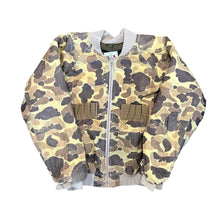 Load image into Gallery viewer, 80-90's Columbia Hunting Jacket Reversable
