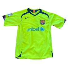 Load image into Gallery viewer, 2005 Nike Barcelona Jersey
