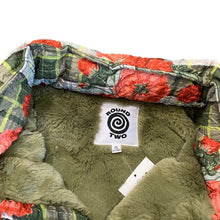 Load image into Gallery viewer, Round Two Floral AOP Puffer Jacket
