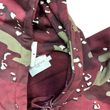 Load image into Gallery viewer, Maison Kitsune Paris Fox Camo Hoodie
