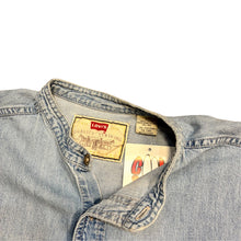 Load image into Gallery viewer, 90’s Levi’s Denim Button Up Shirt
