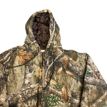 Load image into Gallery viewer, Vintage Realtree Camo Hooded Jacket
