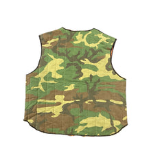 Load image into Gallery viewer, 80’s-90’s Camouflage Vest
