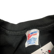 Load image into Gallery viewer, 90&#39;s Elvis Singing T-shirt
